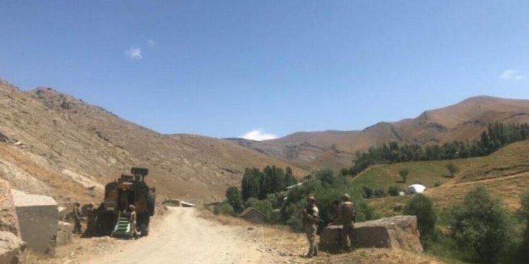 Êrîşên dagirkeriyê ku li Geverê hatibû destpêkirin bi zilma leşkeran re berdewam dike