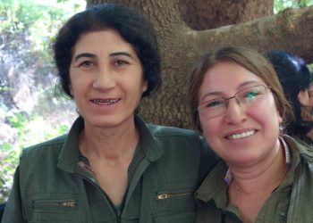 Sê xeyalên Delal hebûn