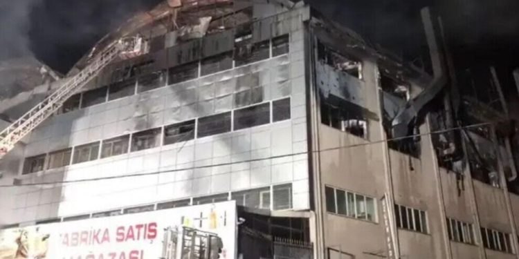 Jinên Tîrêjên Rojê li du bajaran çalakî kirin