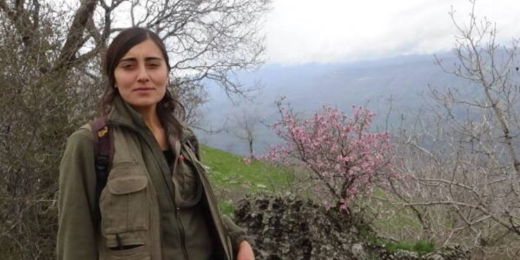 YPG: Hevrê Amara Ronahî bi hêrsa tolhildanê di çeperên herî pêş de cihê xwe girt