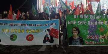 Jinên ciwan li Hesekê ji bo Jîna Emînî meşek li darxistin