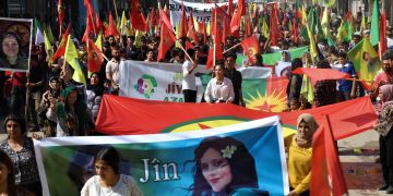 Ciwanên şoreşger ji bo şermezarkirina komploya 9ʹê Cotmehê meşiyan