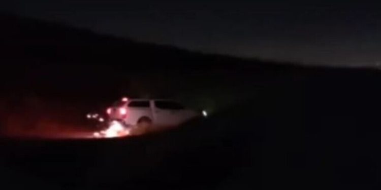 Bazên Metropolê li Êlihê li wesayîtek zirxî dan