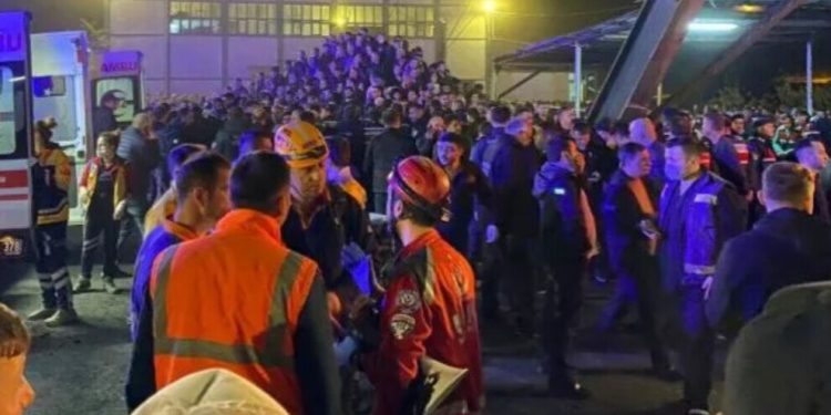 Di lêgerînên dawî yên komkujiya Bartinê de 41 kesan jiyana xwe ji dest da ne