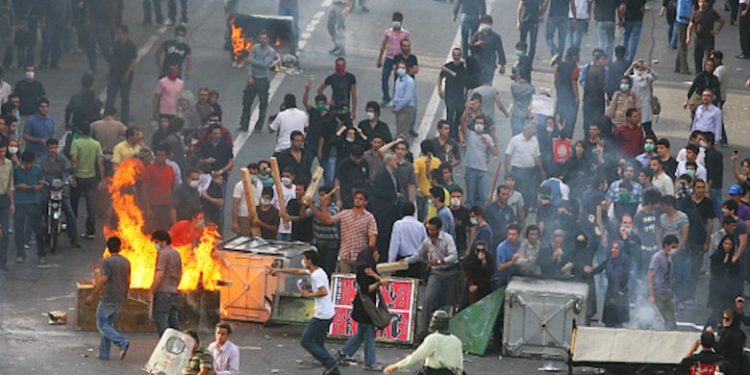 Di serhildanan de taktîkên gel -I