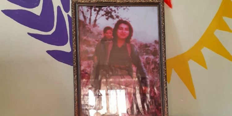 Yekîtiya Jinên Ciwan li Tebqa şehîd Bêrîtan bi bîr anîn