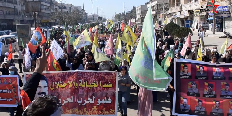 Ciwanên Minbicê li dijî bi kar anîna çekên kîmyawî daketin qadan