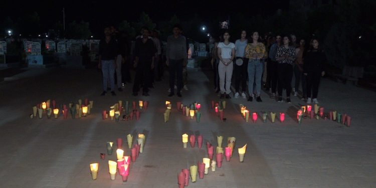 Ciwanan li goristana şehîd Delîl Sarûxan soza tolhildana şehîdan dan