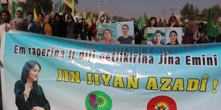 Li Hesekê meş û li Şehbayê pêşangeha hunera şêwekariyê