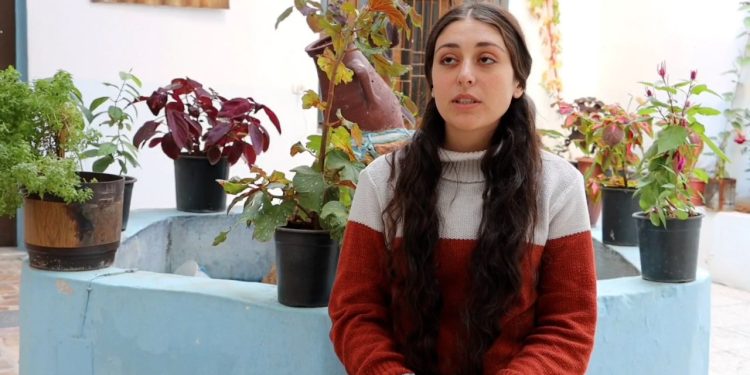 Dixwazin bi kuştinê îradeya jinê bişkînin