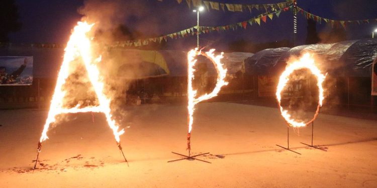 Çalakiya kon a li Kobanê ya li dijî tecrîdê bi dawî bû