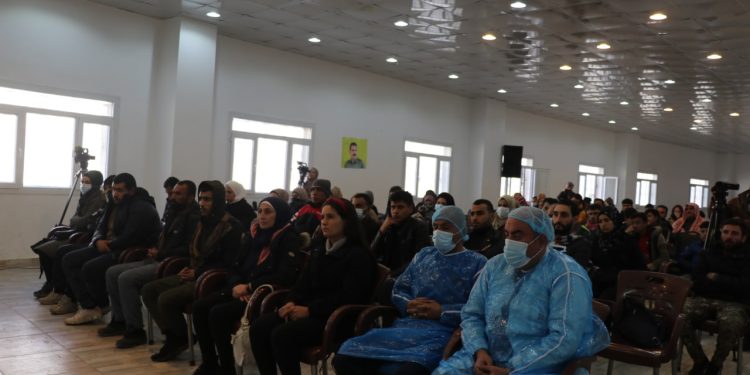 Komxebata Ciwanên Ereb: ji bo azadiya fîzîkî ya Rêbertî têkoşînê xurtir bikin