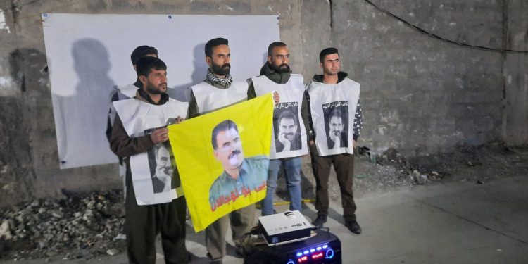 “Beramber tecrît bêdeng nemînin derkevin kolanan ku azadiya fizikî ya Rêber APO bi destbixin”