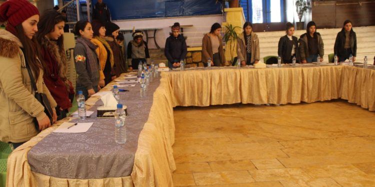 ​​​​​​​Ji Tevgera Xwendekarên panelên li dijî tecrîdê