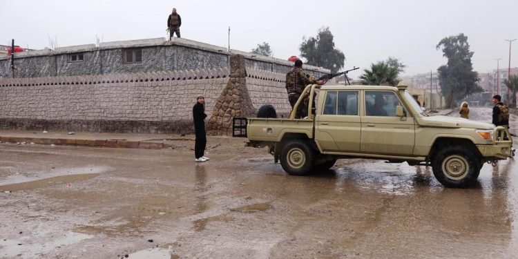 DAÎŞ’ê li Reqayê êrîş bir ser benda kontrolê ya Hêzên Ewlekariya Hundirîn