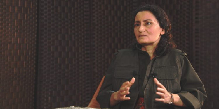 Besê Hozat: “Em êdî ne gotinê, lê belê pratîkê dixwazin.”