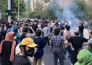 Rojnameger Kawe Fatehî: ‘Rewabûna Hikumeta Îranê Nemaye’