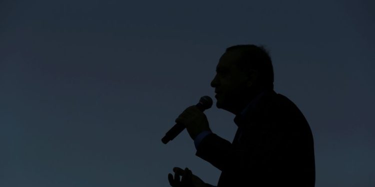 Erdogan her tiştî bike ji bo reklama hilbijartina xwe li Ewropa çebike