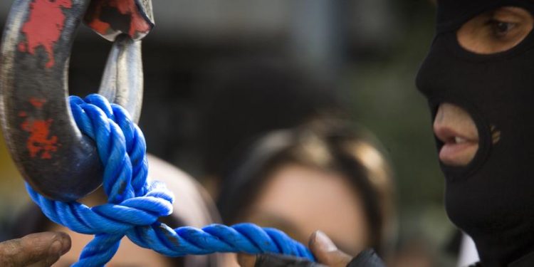 Despêka salê heya îro rejîma Îranê 50 kes darve kir