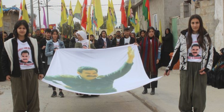 Gelê Mexmur Komploya 15’ê Sibatê Şermezar kir