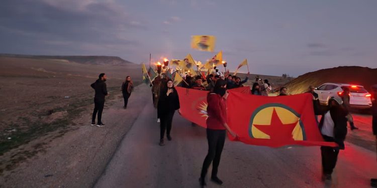 Ciwan û jinên Ciwan li Xana Serê komploya navnetewî şermezar kir