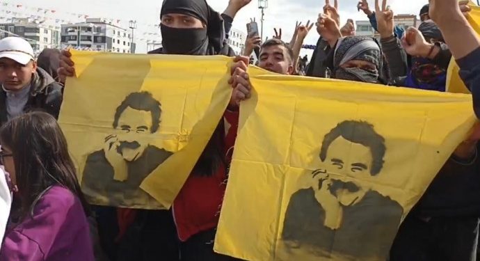 Ciwan di Newroza dîrokî de dîrok dinivisînin