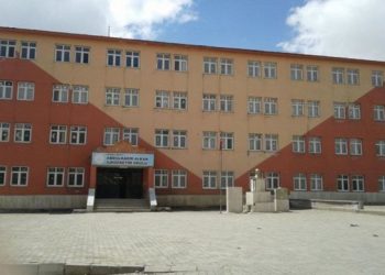 Li Geverê gelek xwendekar ji ber xwarinê jehrî bûn