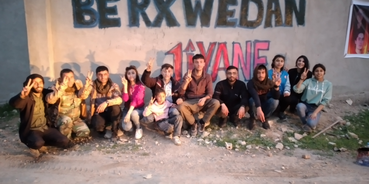 Ciwanên Şoreşger bi nivîsan Newroz pîroz kirin