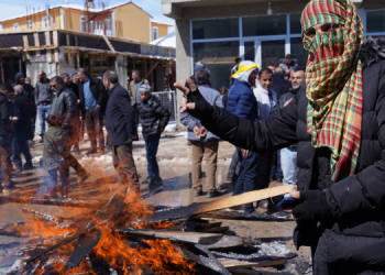 Cejna Newrozê li 7 bajarên cuda yên Bakurê Kurdistanê