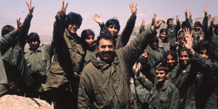 Şertekî jiyanî ye ku hemû roj jinan azad bin