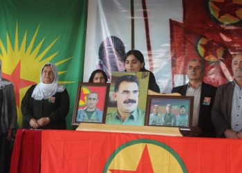 Bi merasimeke Şehîd Yaşar, Şevger û Arjîn li Mexmûr hatin bi bîr anîn
