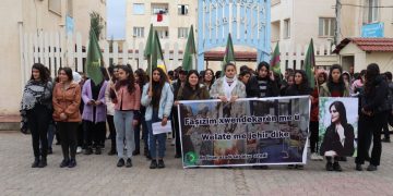 Xwendekarên Zanîngeha Kobanê ji bo serhildana Rojhilat û Îranê daxuyaniyek da