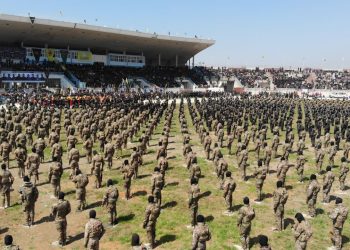 Merasîma oxirkirina şehîdên YAT`ê bi tevlîbûna hezaran kes birêveçû