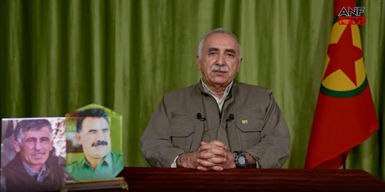 Mûrat Karayilan Jibo bîranîna Fazil Botan : Em ê ala şehîdan her tim bilind bikin‘