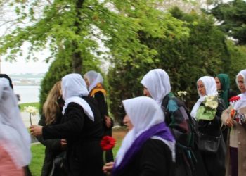 Dayikan 4’ê Nîsanê pîroz kirin, polîsên faşîst êrîş kirin