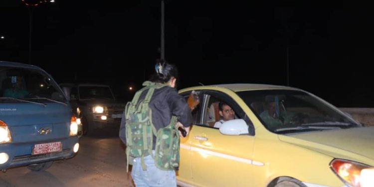 Jinên ciwan ên Hesekê ewlekariya xwe dikin