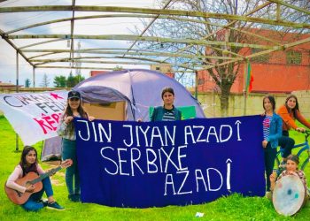 Kampa “Jin Jiyan Azadî Serbixe Azadî” yê Jinên Ciwan bi bernameyeke dewlemend destpêkir