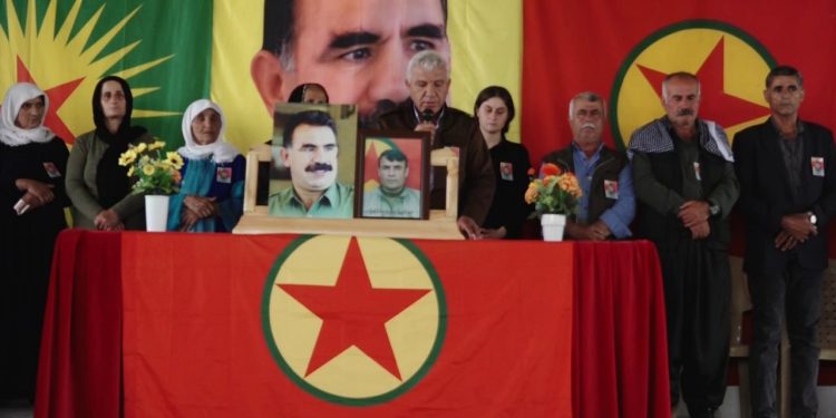 Gelê Mexmûr bi Merasimek girseyî Şehîd Dilxwaz Gabar bi bîr anîn