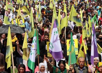 Li Qamişloyê bi deh hezaran kes ji bo Rêber Apo û Çepên Kesk hatin ba hev – NÛ DIBE