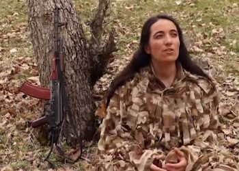 Zîlan Cîlo: Stranên hozan Mizgîn ruhê şoreşê pênase dike