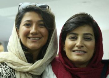 Rûniştina doza rojnamevanên ku kuştina Jîna Emînî ragihandin dest pê kir