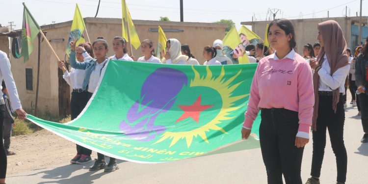Yekitiya Jinên Ciwan li Kobanê çalakî lidar xistin