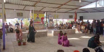 Yekîtiya jinên ciwan li Şehba şanoyek peş keş kir