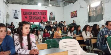 Tevgera ciwanên Şoreşger îro li Şehba Şehîd Heqî Karer bi bîr anî