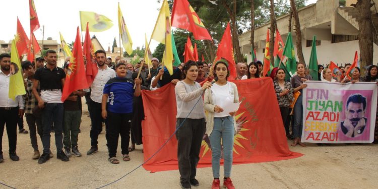 Ciwanên Til temir ê Ji bo Mexmurê daxuyanî dan.