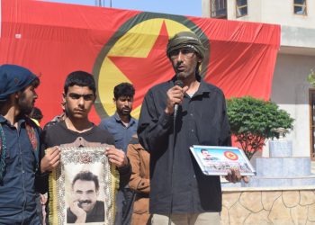 Li Minbicê 2 Malbatên Welatparêz Zarokê xwe dîyarî da Tevgera Azadîyê