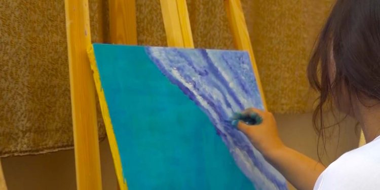 Amadekariyên Jinên Xwendekar ji bo Pêşangehê