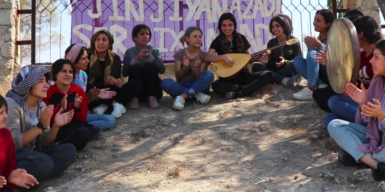 Kampa Jinên Ciwan di bin dirûşmeya “Jin Jiyan Azadî Serbixe Azadî” bi dawî bû