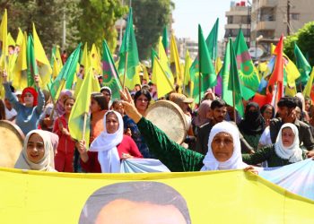 Şêniyên Qamişlo û Kobanê li ber tecrîdkirina Rêber APO rabûn