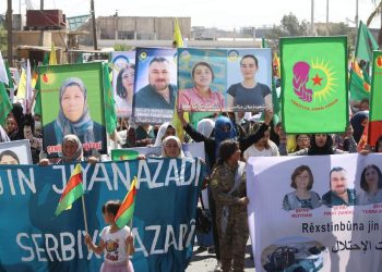 Yekîtiya Jinên ciwan li Hesekê çalakî li dar xist